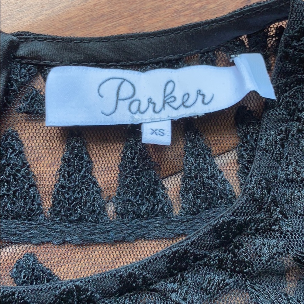 Parker geometric embroidery top xs - Picture 3 of 6